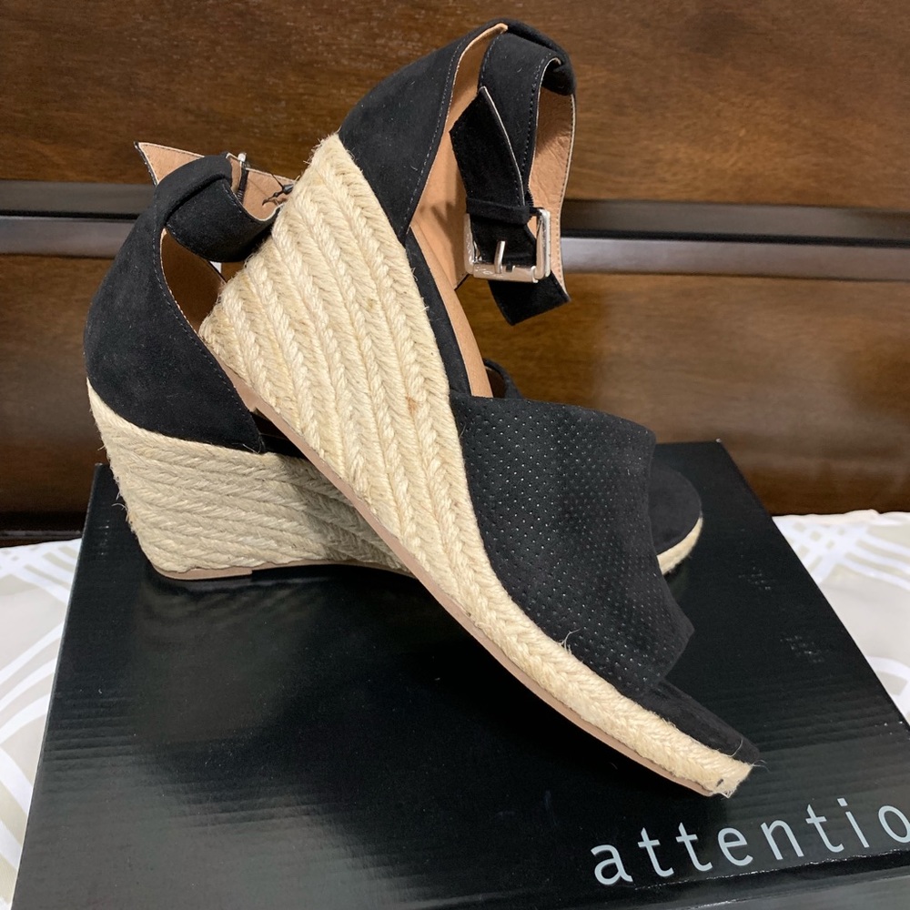 Black Ellia Attention wedges